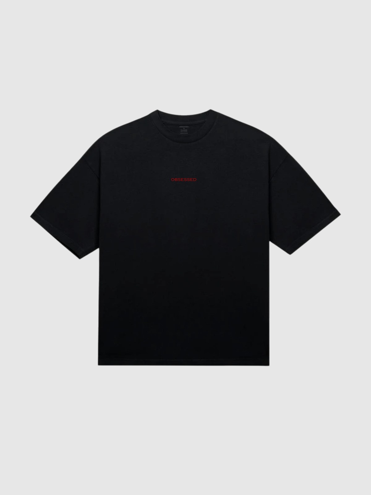 Camiseta Warrior preta, frente com detalhe vermelho no peito